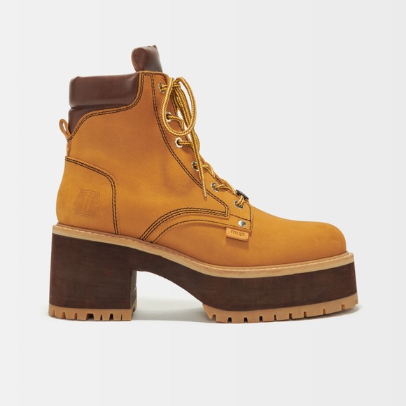 Maje Shoes - NEW $490 MAJE LEATHER BOOTS